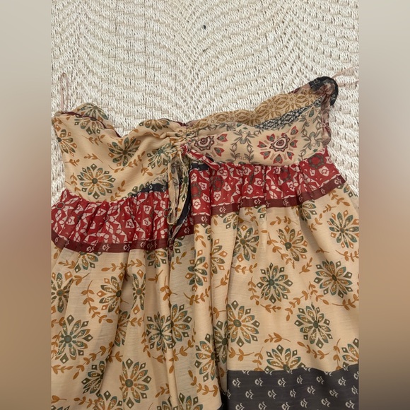 Flowy mini dress - Picture 1 of 4